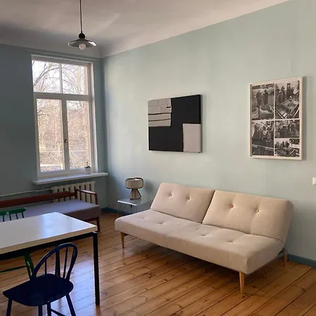 Parkview 2nd Apartment